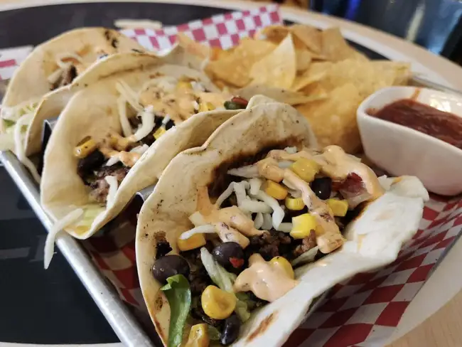GRILLED CHICKEN TACOS